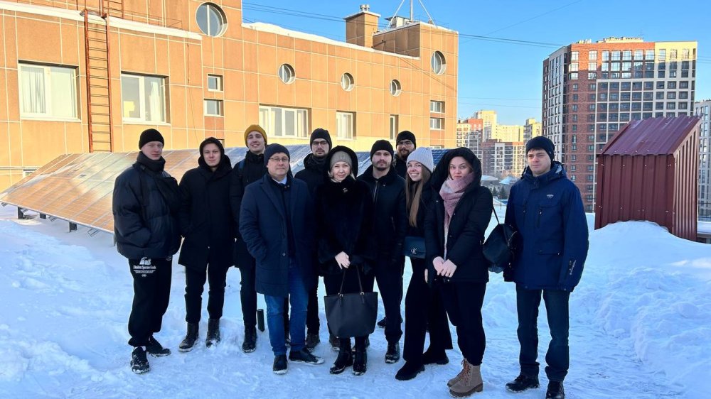 Экскурсия в мир возобновляемой энергии: студенты НГТУ посетили компанию Новосибирскэнергосбыт 